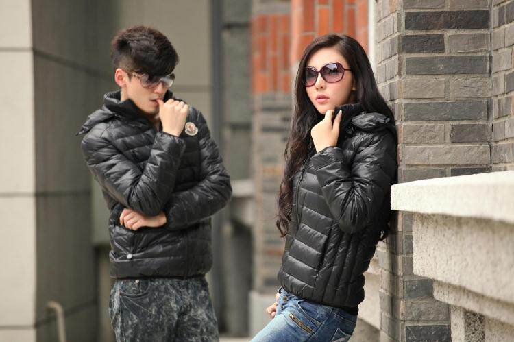 【天天特价】爱情公寓情侣装<em>男女</em>情侣<em>羽绒服</em>反