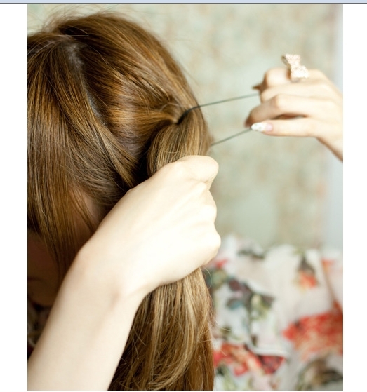 好看的女<em>学生发型</em>新一周超简<em>盘发</em>DIY_ja4mr8