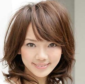 2011<em>适合高个女生的短发</em>年最流行的时尚中短