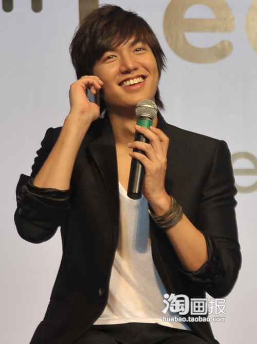 <em>明星</em>李明浩各类<em>照片收集</em> 完美演绎时尚穿衣(第