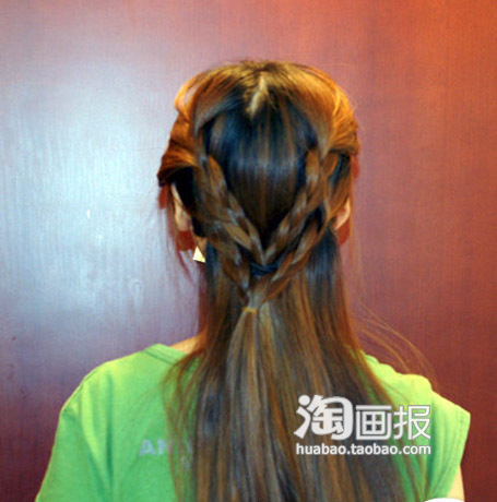 <em>小女孩扎头发</em>的方法长假出游~适合不同场合的