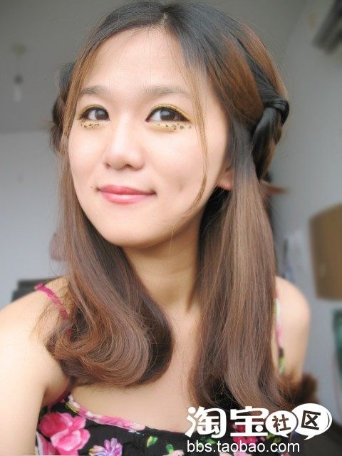 圆脸MM夏<em>怎样</em>把<em>头发</em>扎蓬松季<em>盘发</em>之超<em>多盘发</em>