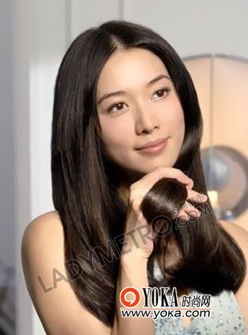 09年最热发型 长直发发型扎法中分回归_太平洋女