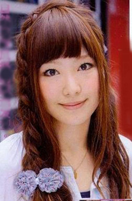 发饰+<em>编扎</em>打造唯美秋冬<em>发型</em> 时尚美韩国四股辫