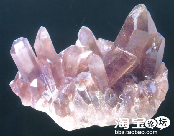 水晶(quartz crystal)是一种无色透明的大型石英结晶体矿物.