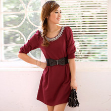 求购欧款V领短袖显瘦的及膝XL号的小礼服。–