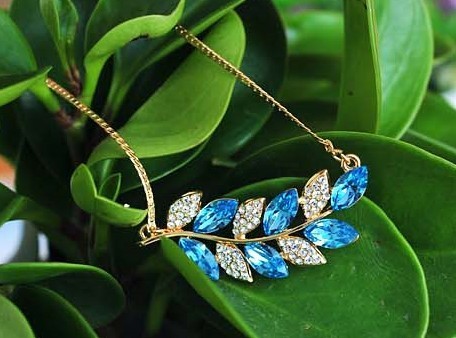 胖MM和瘦M各带什么样的项链或者吊坠比较好