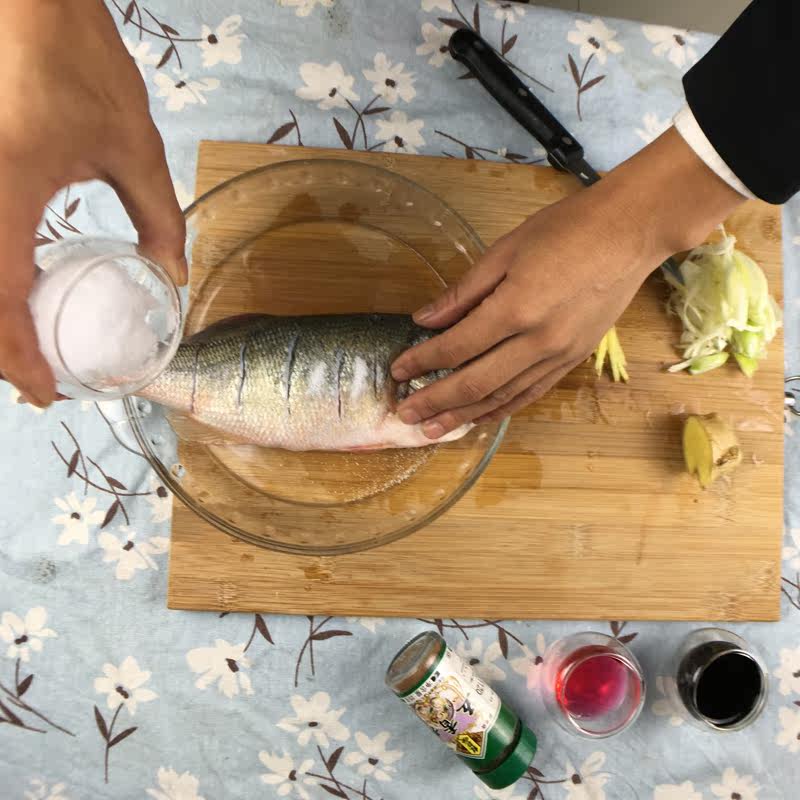 简单又美味之烤箱烤鲈鱼