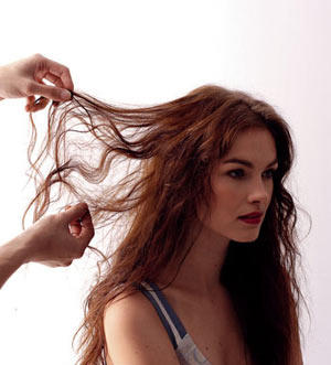 <em>梨型脸型适合</em>的<em>发型</em>三分钟变发术轻松成就你的