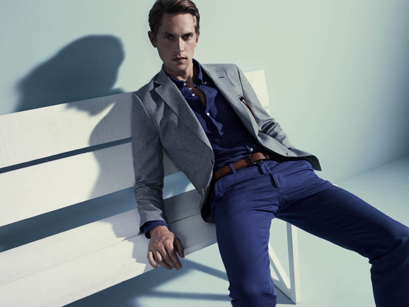 massimo dutti 发布最新2012年夏季男装系列广告大片,由模特mathias